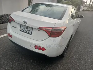 Toyota Corolla 2017 White
