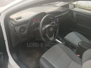 Toyota Corolla 2017 White