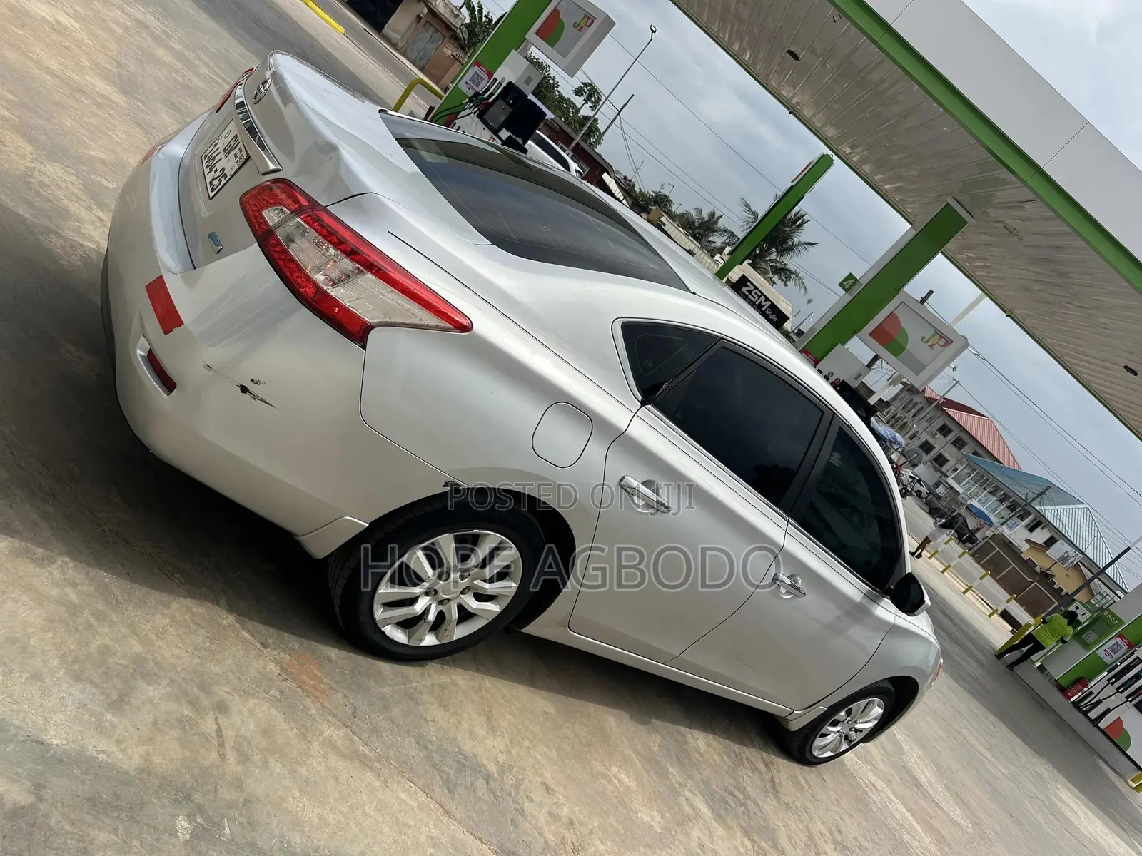 Nissan Sentra S 4dr Sedan (1.8L 4cyl CVT) 2014 Silver