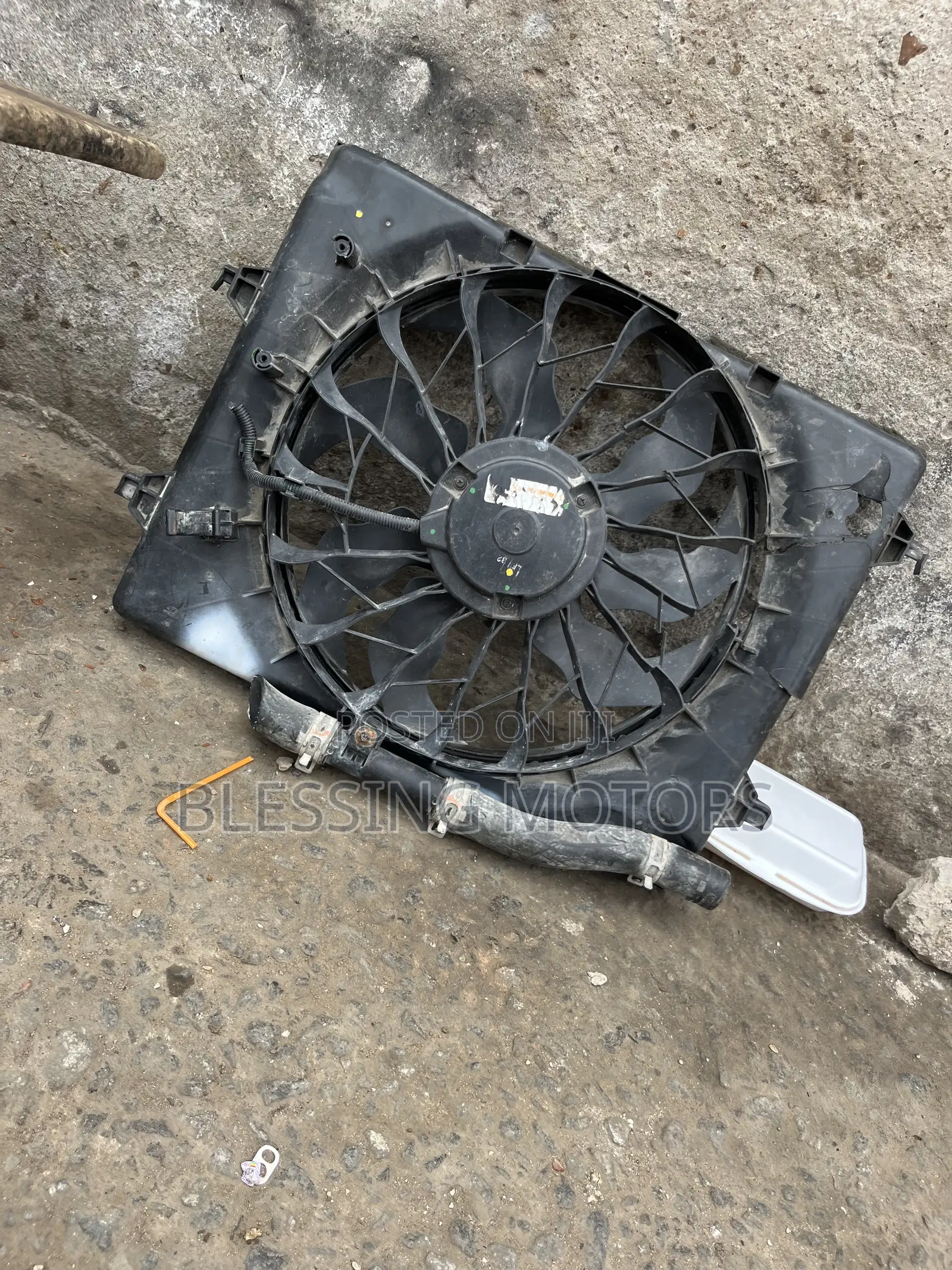 Hyundai Santafe/Sorrento Radiator Fan and Motor