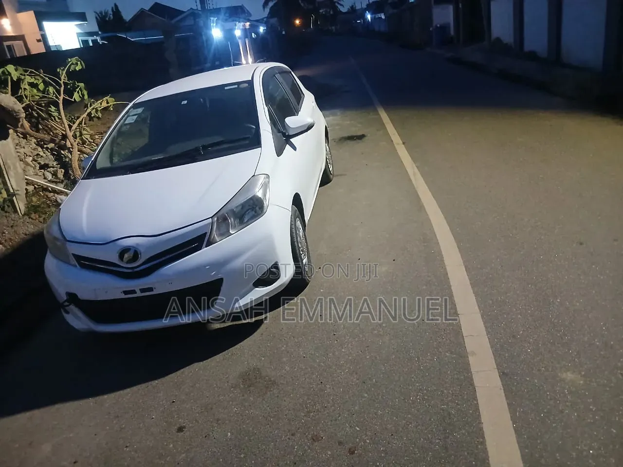 Toyota Vitz 2012 White