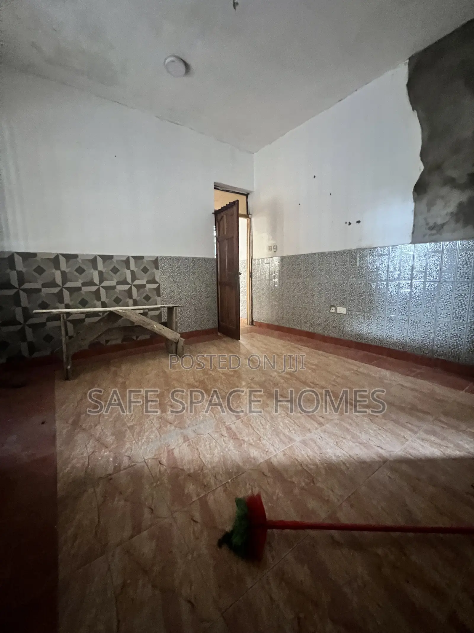 1bdrm Apartment in Tseaddo for rent