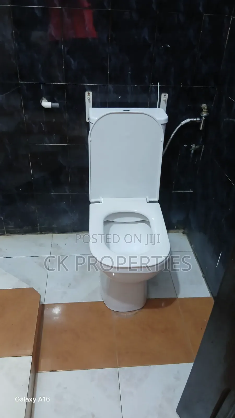 Mini Flat in Parakuo Estate for rent