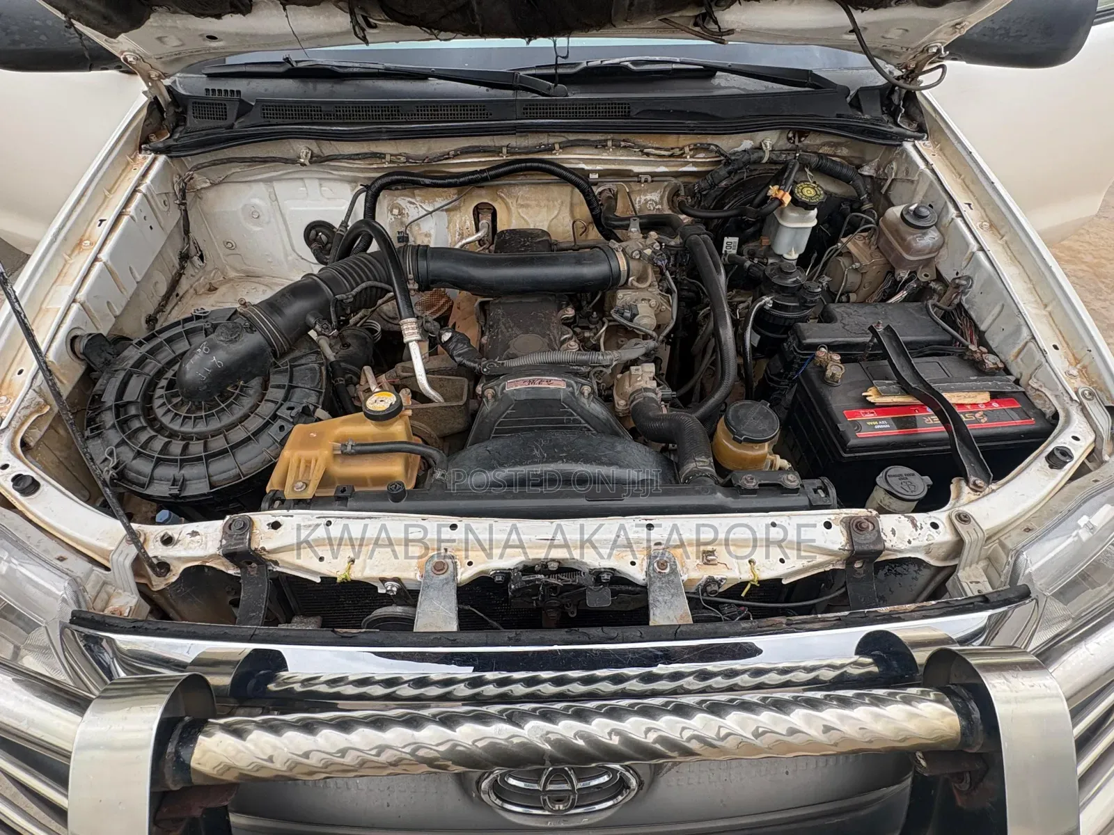 Toyota Hilux 2010 White