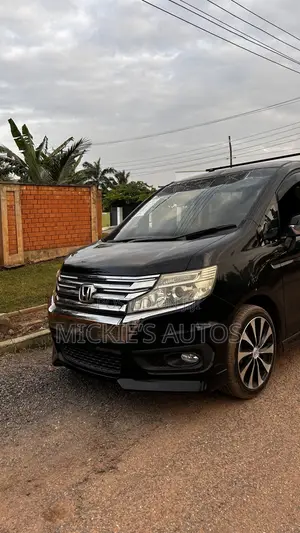 Honda Stepwgn 2012 Black