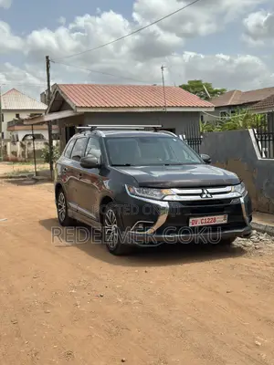 Mitsubishi Outlander GT AWC 2016 Brown