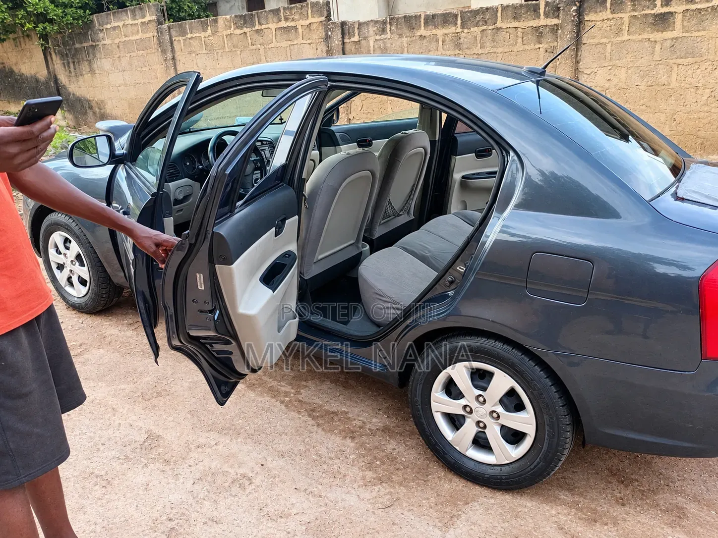 Hyundai Accent 2010 Gray
