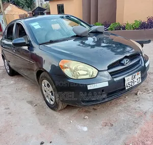 Hyundai Accent 2010 Gray