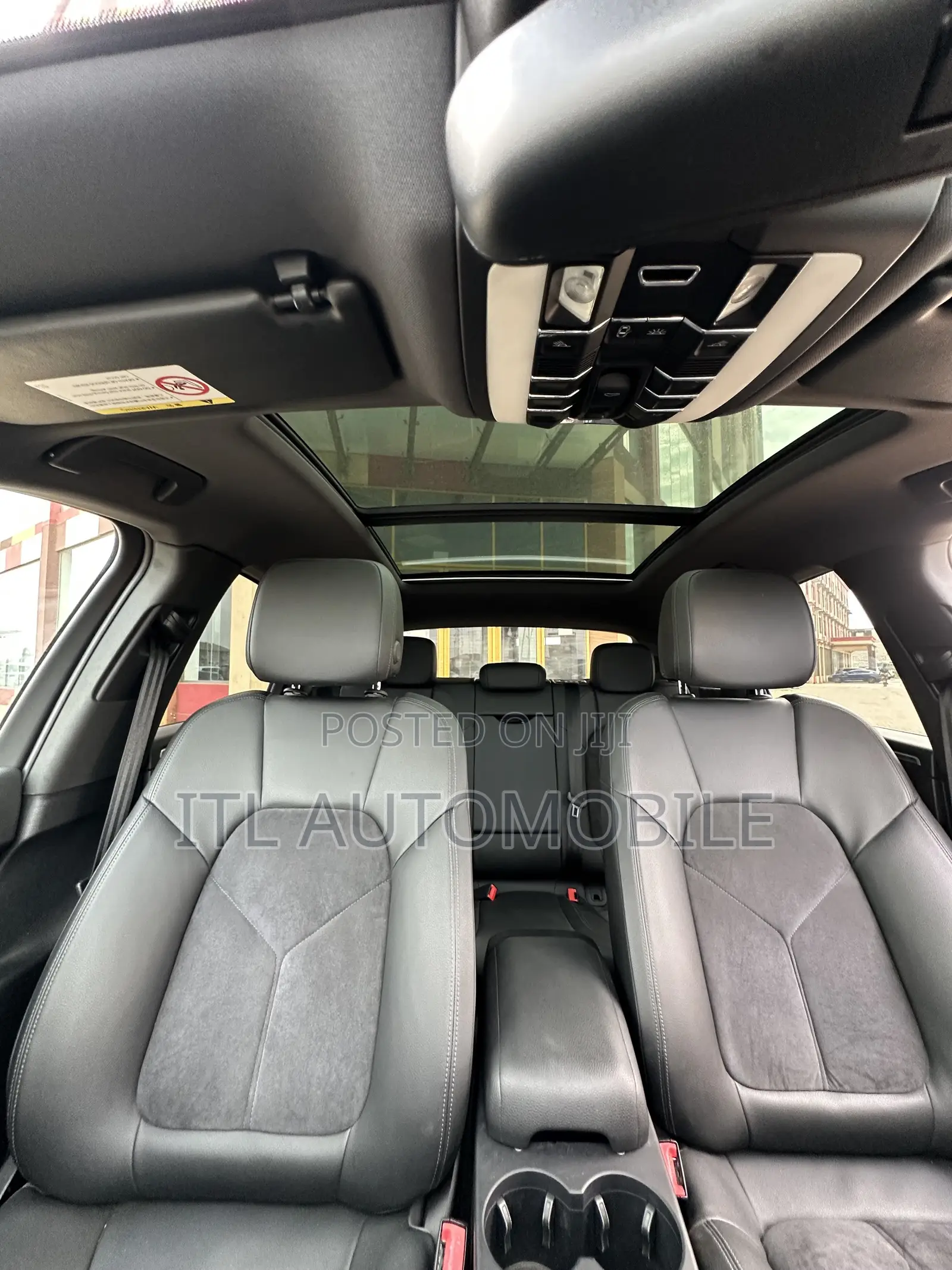 Porsche Macan 2021 White