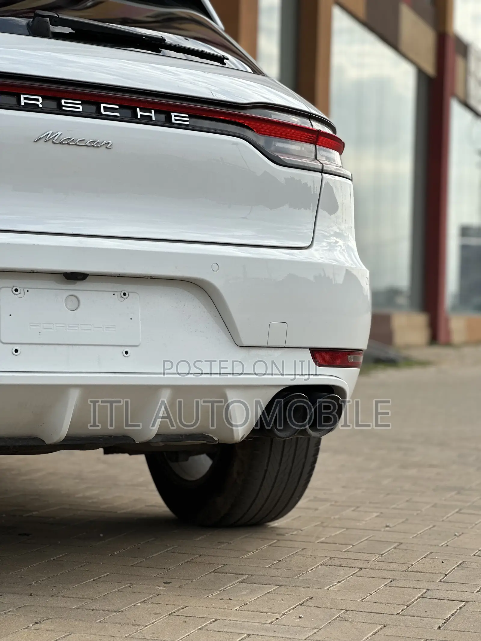 Porsche Macan 2021 White