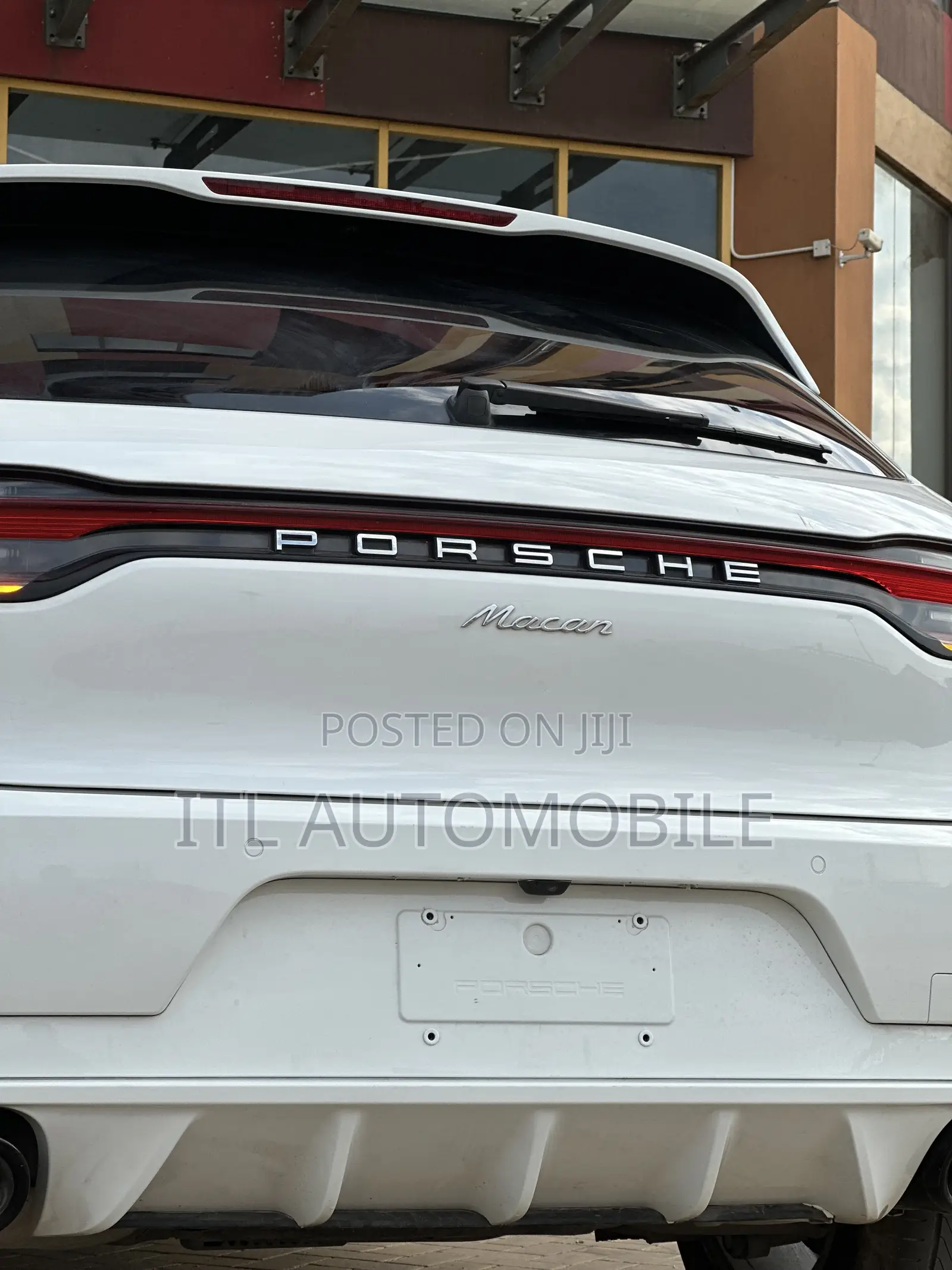 Porsche Macan 2021 White