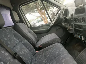 Mercedes-Benz Sprinter 2002 White