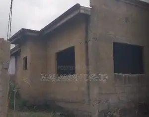 3bdrm Apartment in House For Sale, Gomoa East for sale