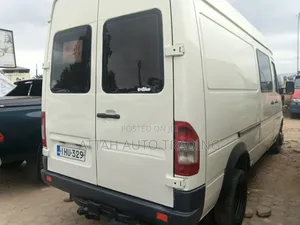 Mercedes-Benz Sprinter 2001 White