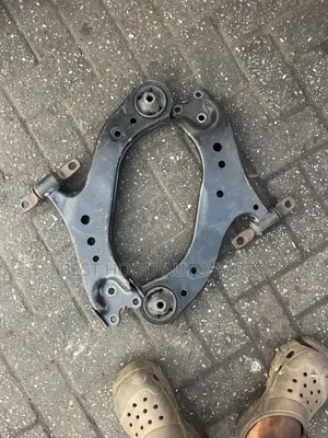 Toyota Camry 2020 Lower Arms