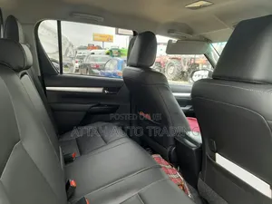 Toyota Hilux 2021 Green