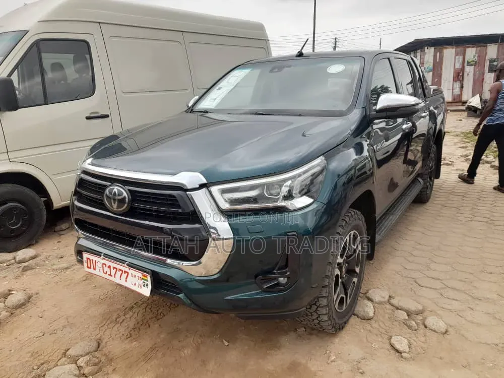 Toyota Hilux 2021 Green