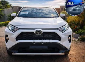 Toyota RAV4 XLE Premium 2022 White