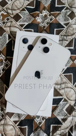 New Apple iPhone 13 128 GB White