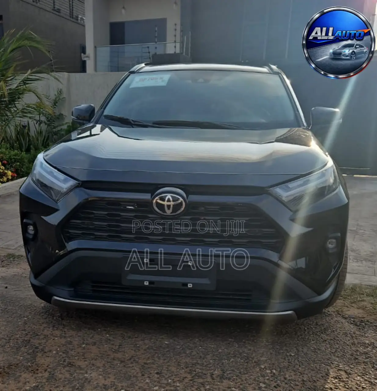 Toyota RAV4 XLE FWD 2024 Black