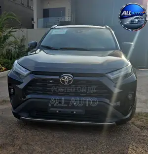 Toyota RAV4 XLE FWD 2024 Black