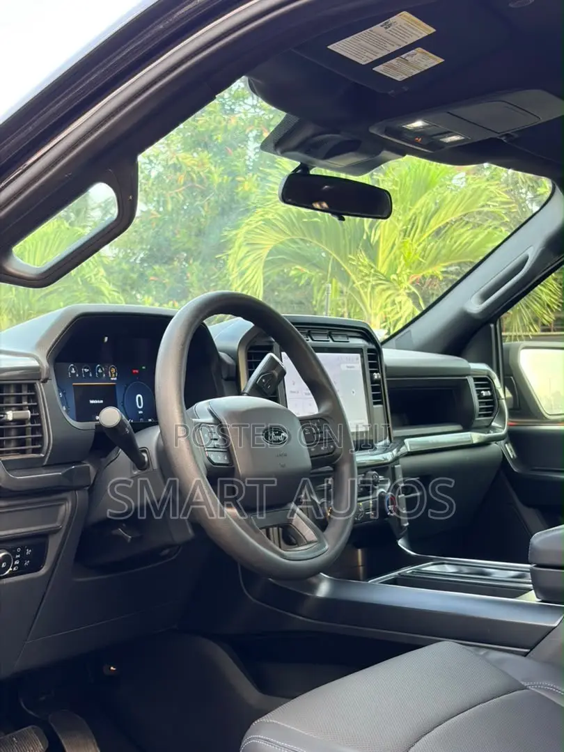 Ford F-150 STX 2024 Black