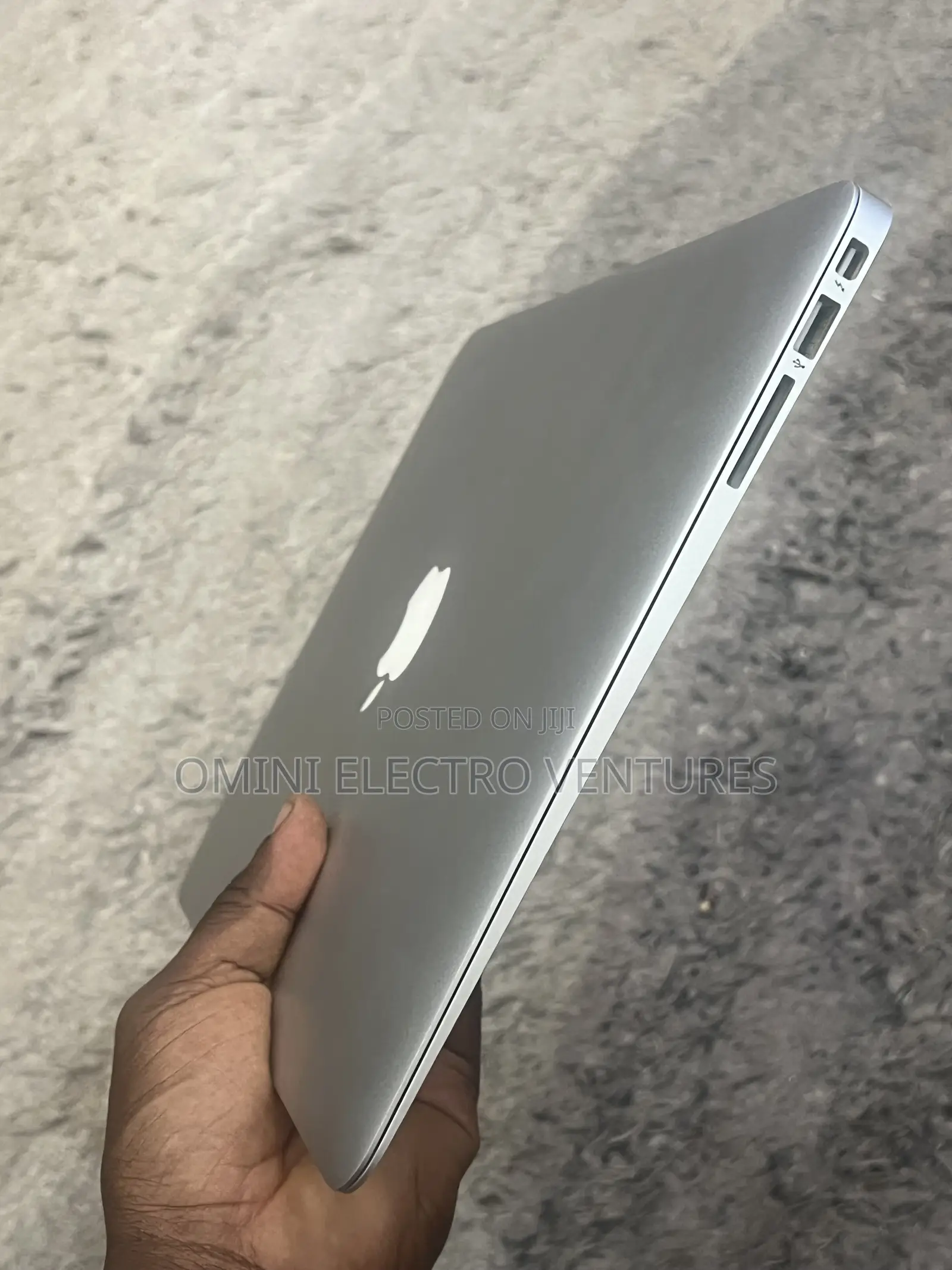 Laptop Apple MacBook Air 4GB Intel Core i5 HDD 128GB