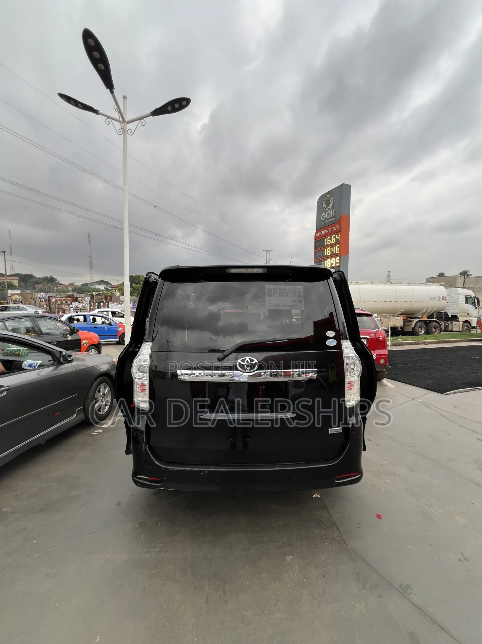 Toyota Voxy 2013 Black