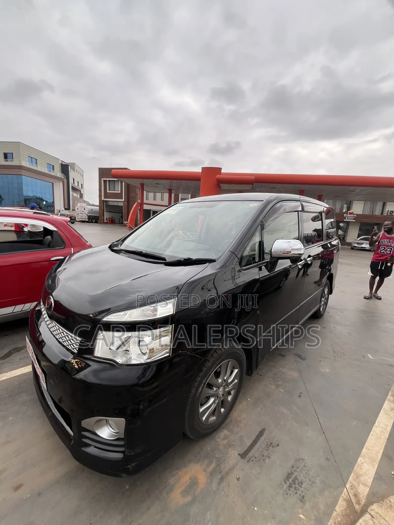 Toyota Voxy 2013 Black