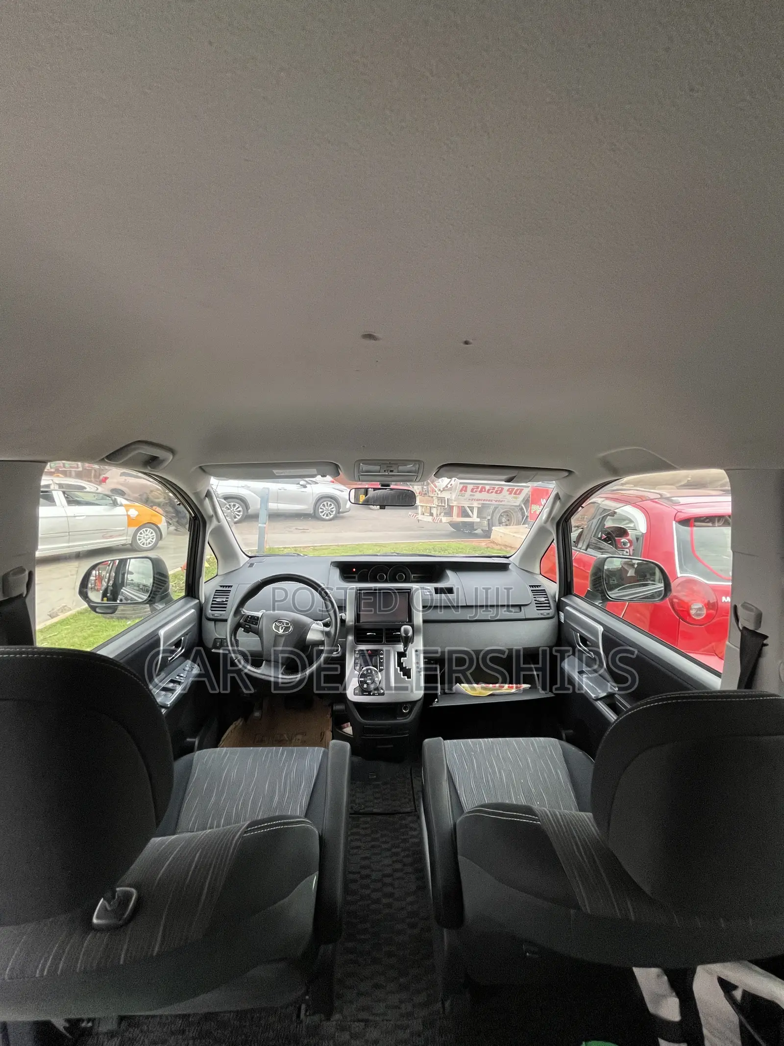 Toyota Voxy 2013 Black