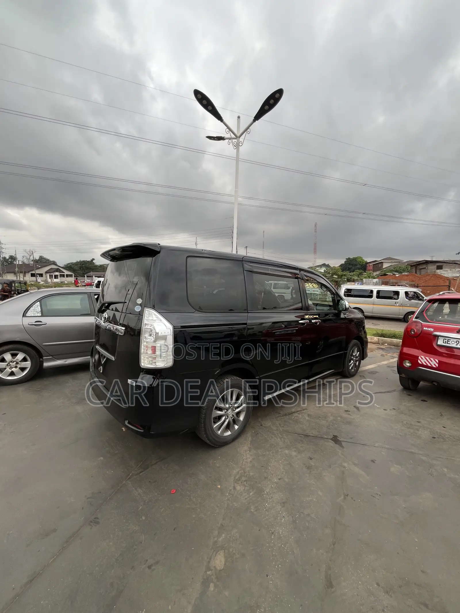 Toyota Voxy 2013 Black