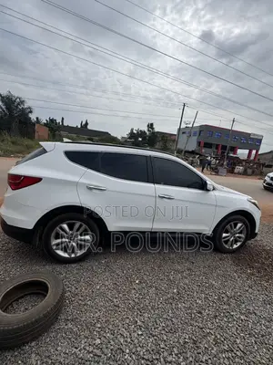 Hyundai Santa Fe 2015 White