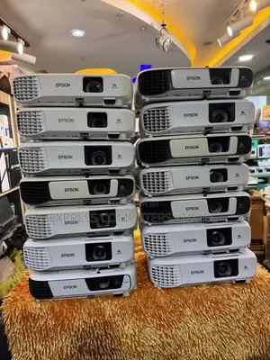 Epson EB-X41 Projector Brightness 3600 ANSI Lumens:3LCD Uk Pre Owned