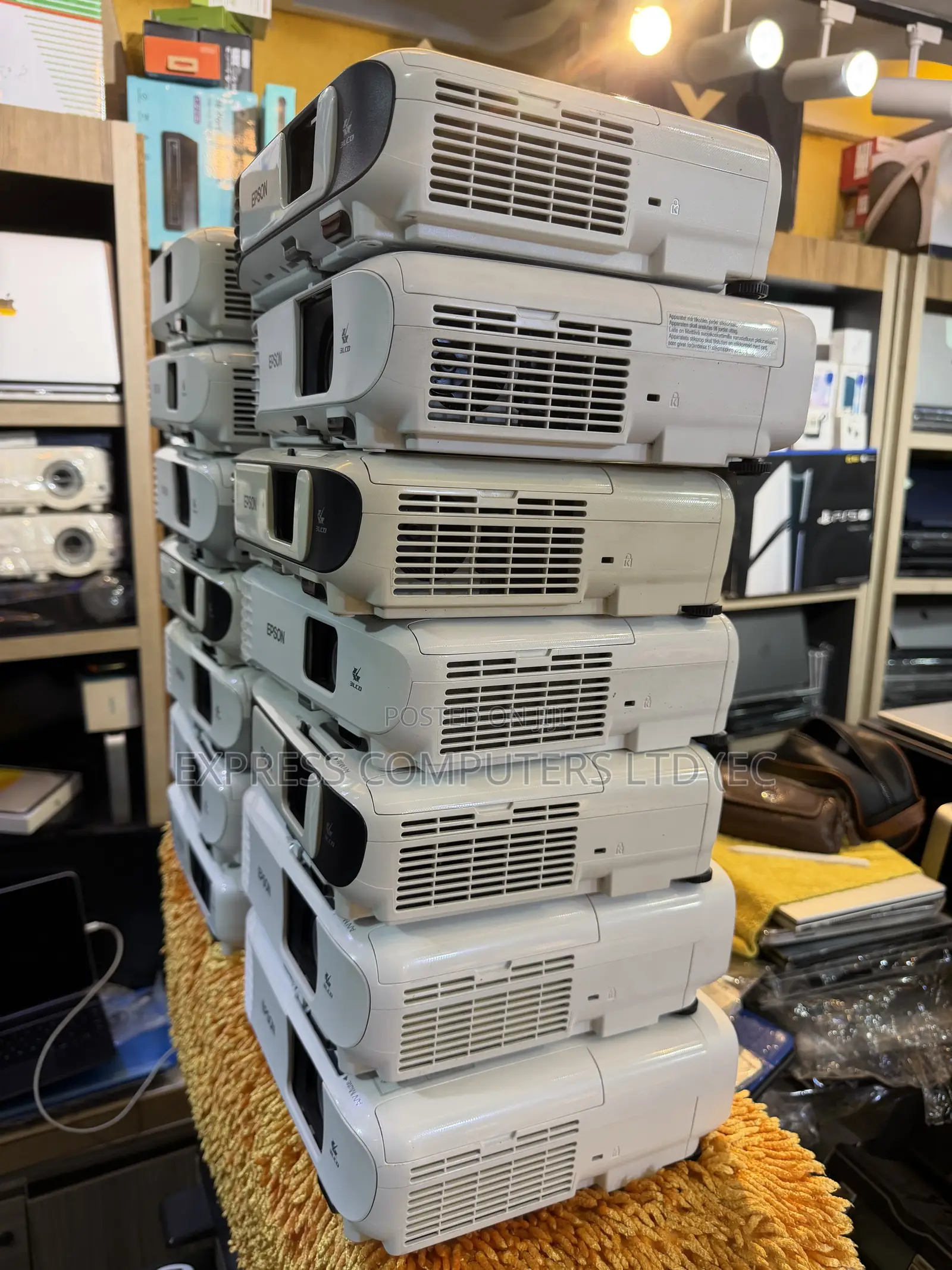 Epson EB-X41 Projector Brightness 3600 ANSI Lumens:3LCD Uk Pre Owned
