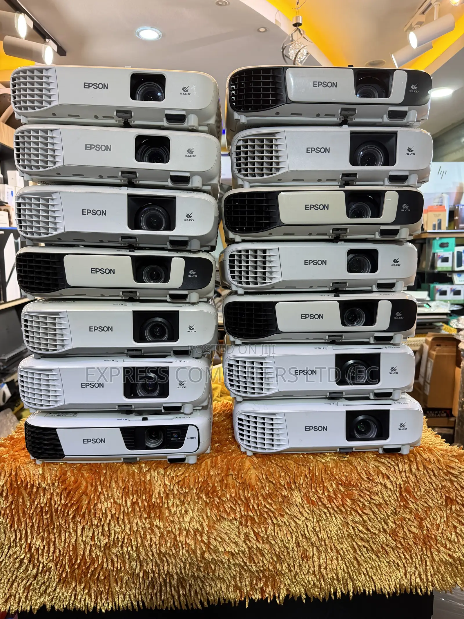 Epson EB-X41 Projector Brightness 3600 ANSI Lumens:3LCD Uk Pre Owned