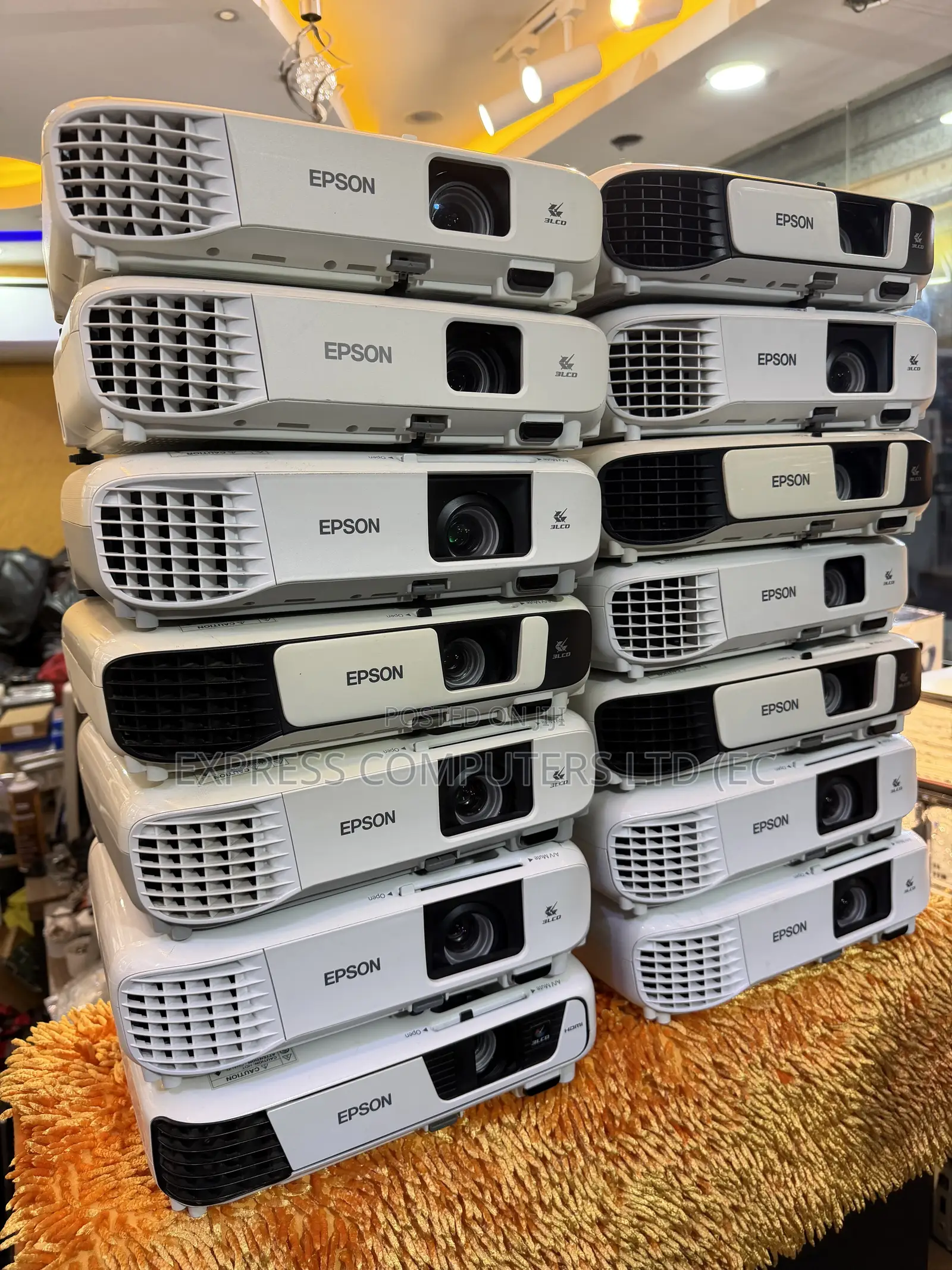 Epson EB-X41 Projector Brightness 3600 ANSI Lumens:3LCD Uk Pre Owned