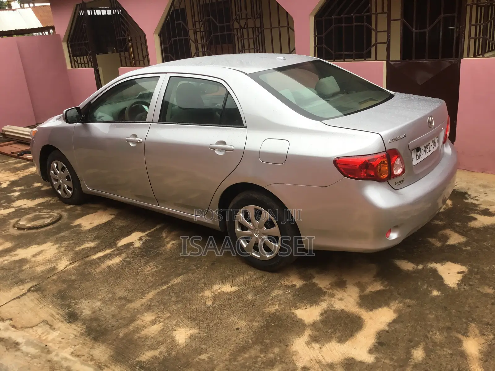 Toyota Corolla LE 4dr Sedan (1.8L 4cyl 4A) 2010 Silver