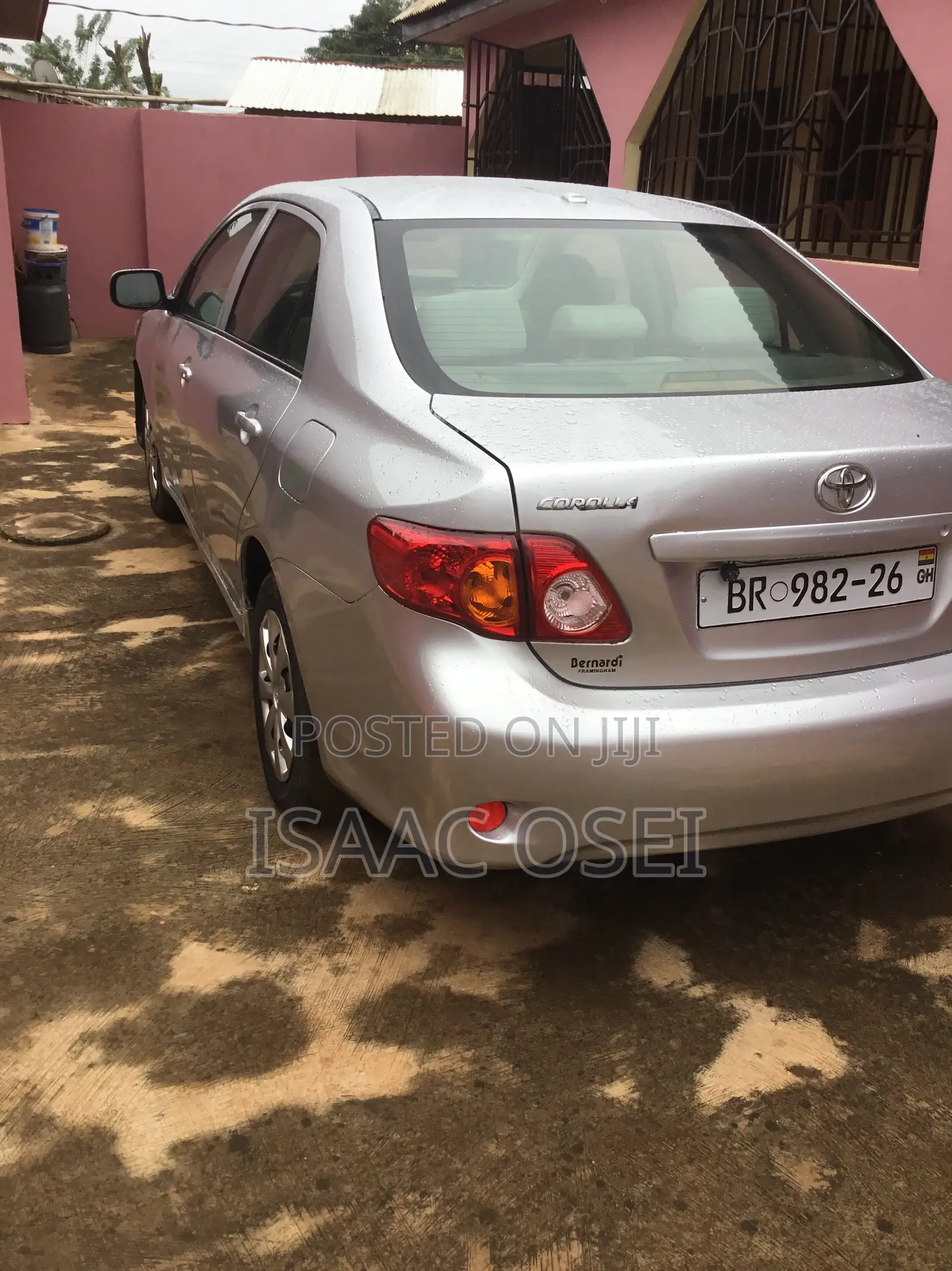 Toyota Corolla LE 4dr Sedan (1.8L 4cyl 4A) 2010 Silver