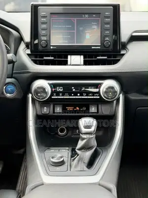 Toyota RAV4 XLE Premium 2021 Red