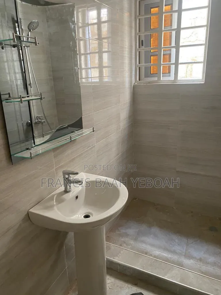 4bdrm House in Shining Star Real, Accra Metropolitan for sale
