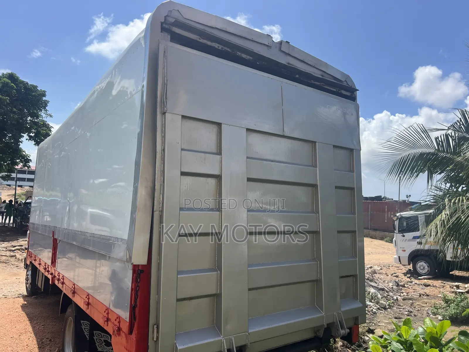 Hyundai 5 Ton Container 2010 White