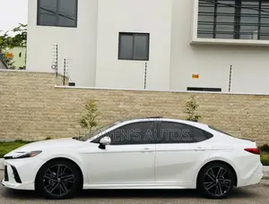 Toyota Camry 2025 White