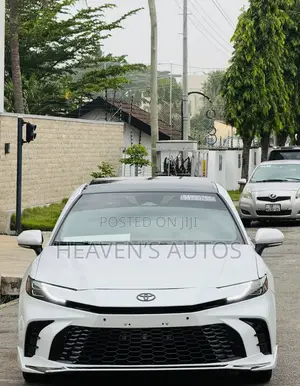 Toyota Camry 2025 White