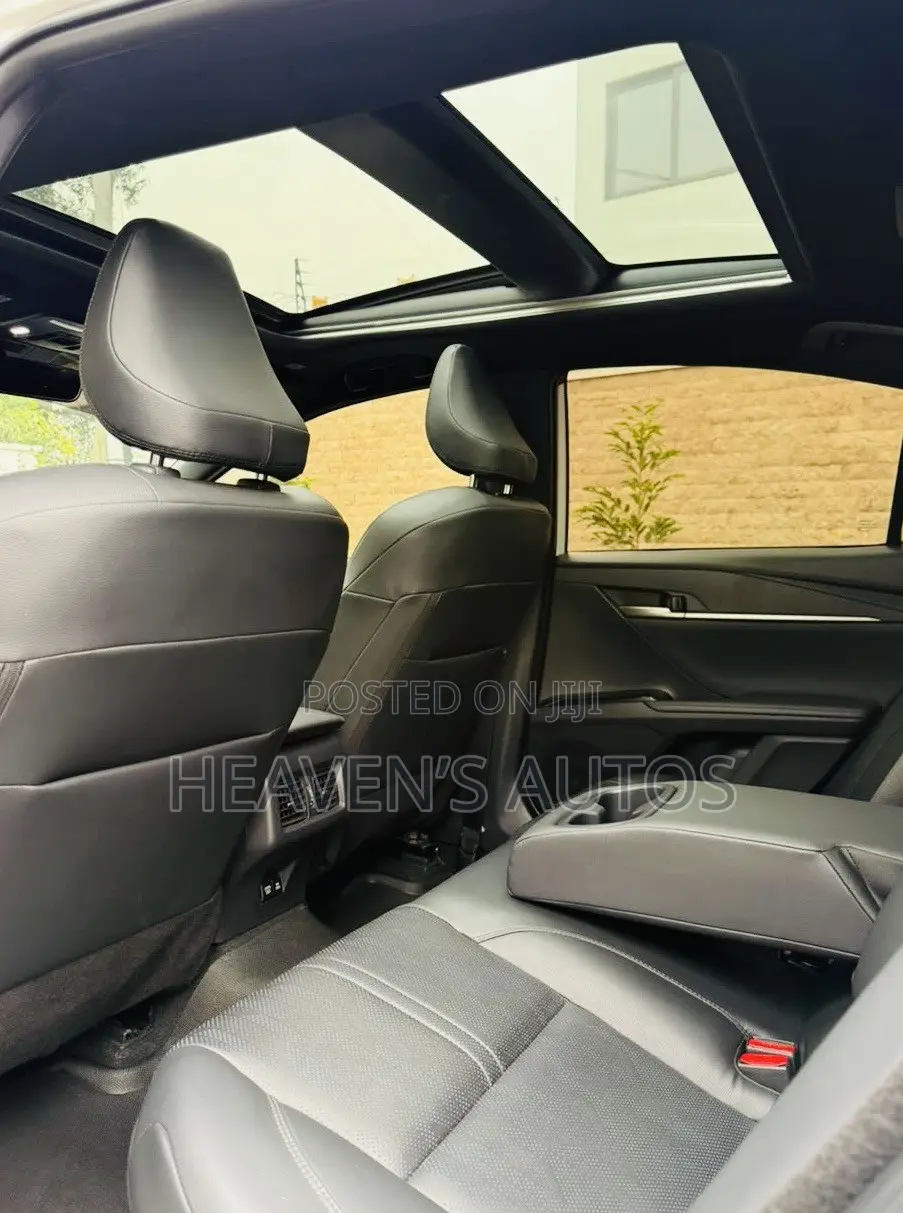 Toyota Camry 2025 White