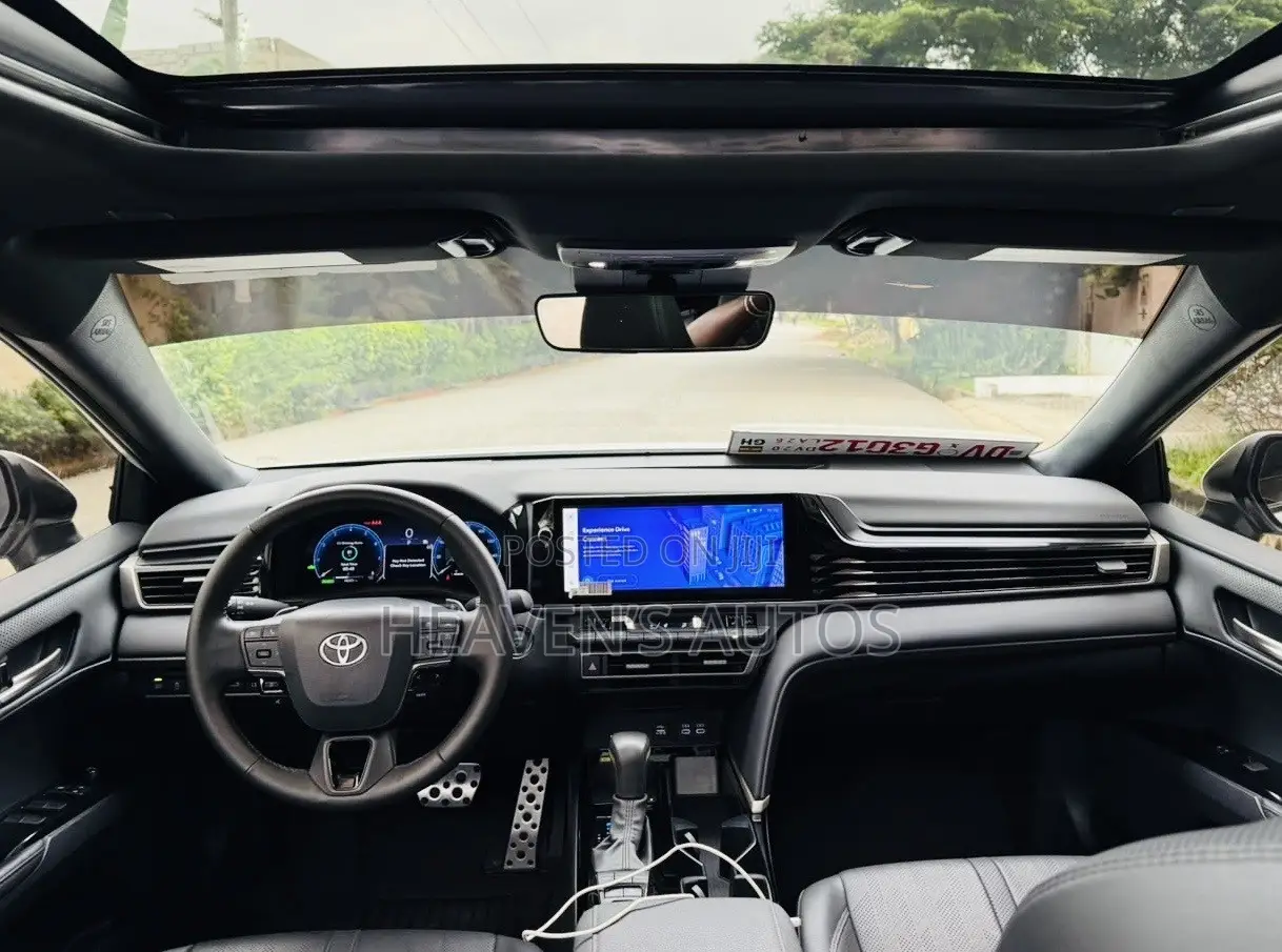 Toyota Camry 2025 White