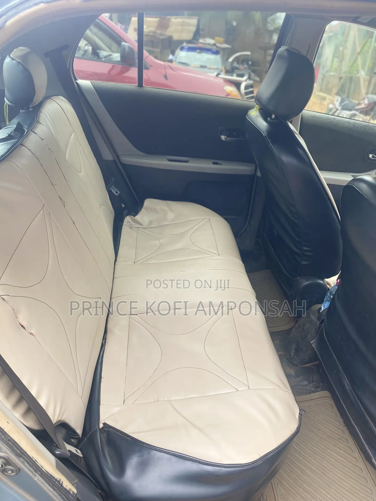 Toyota Vitz 1.0 FWD 5dr 2010 Gray