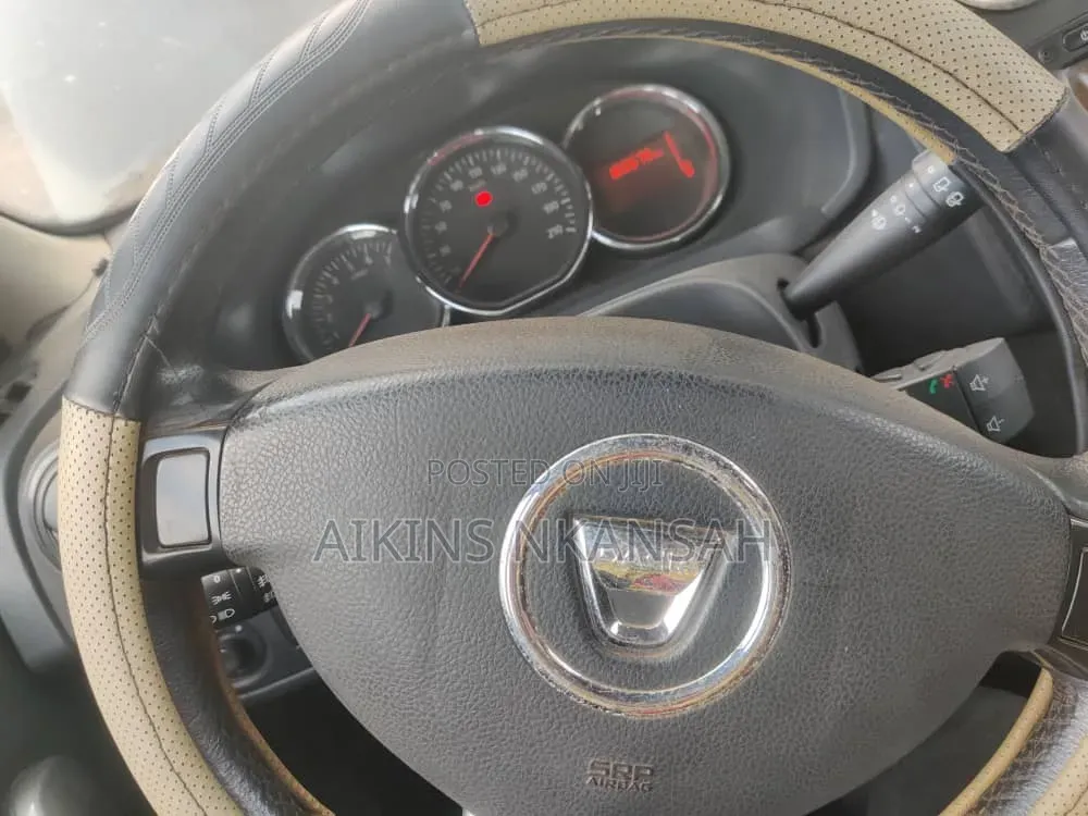 Dacia Sandero 2012 Black