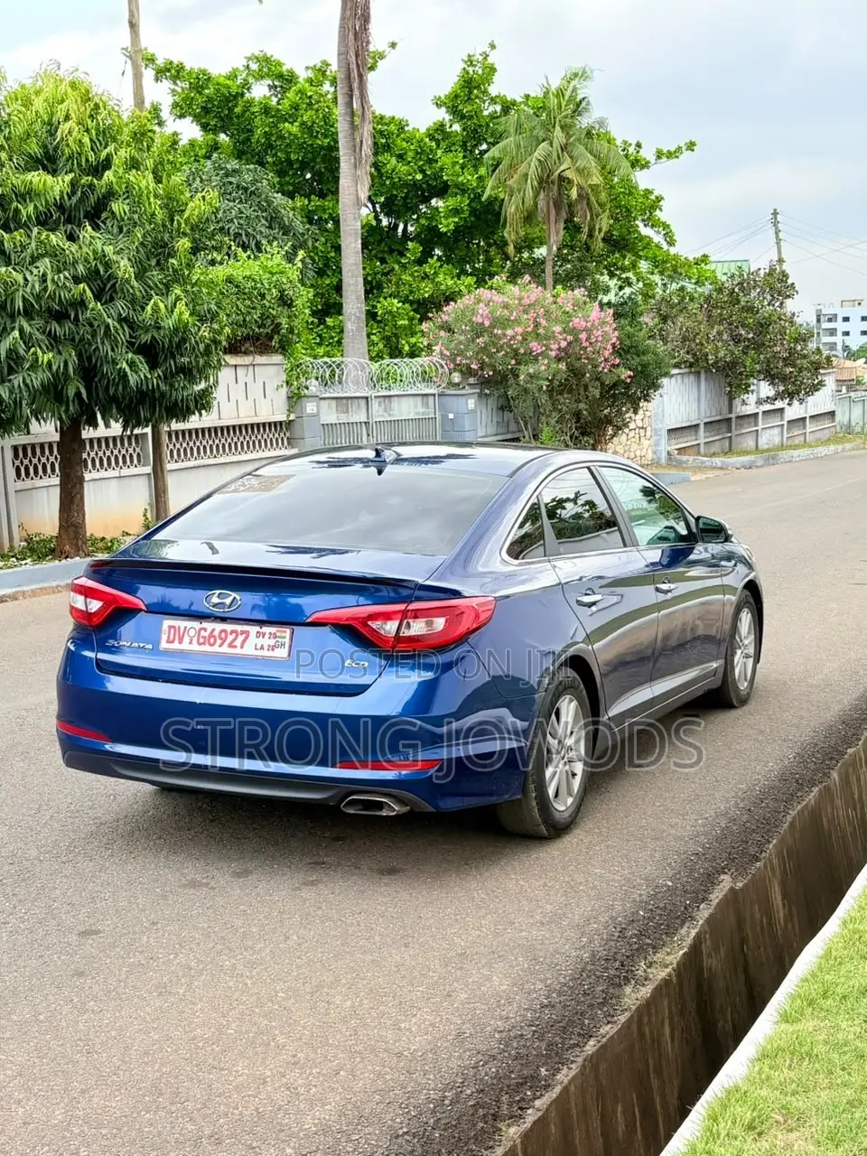 Hyundai Sonata ECO Sedan FWD (1.6L 4cyl 7A) 2016 Blue
