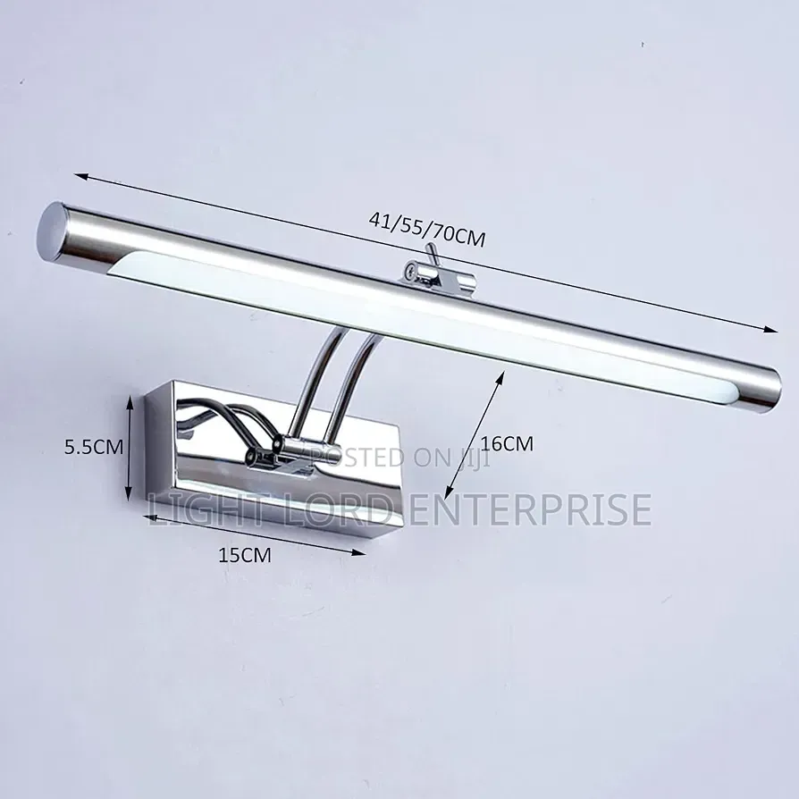 Silver Body Mirror Light