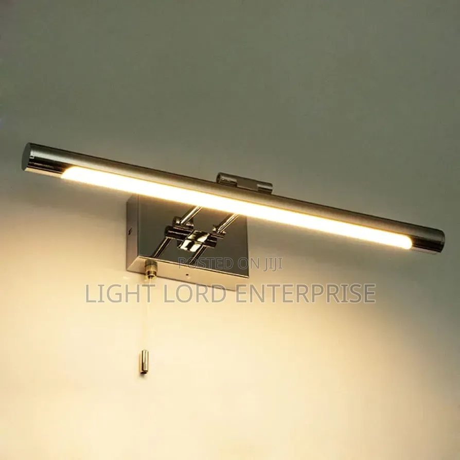 Silver Body Mirror Light